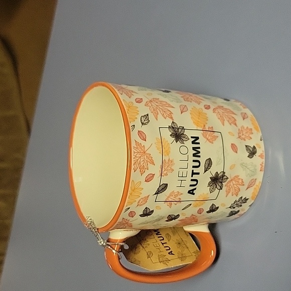 NWT Hello Autum coffee mug. Color white and pink and orange. - Picture 2 of 5